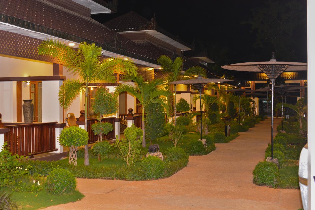 Yadanarpon Dynasty Hotel Mandalay Dış mekan fotoğraf